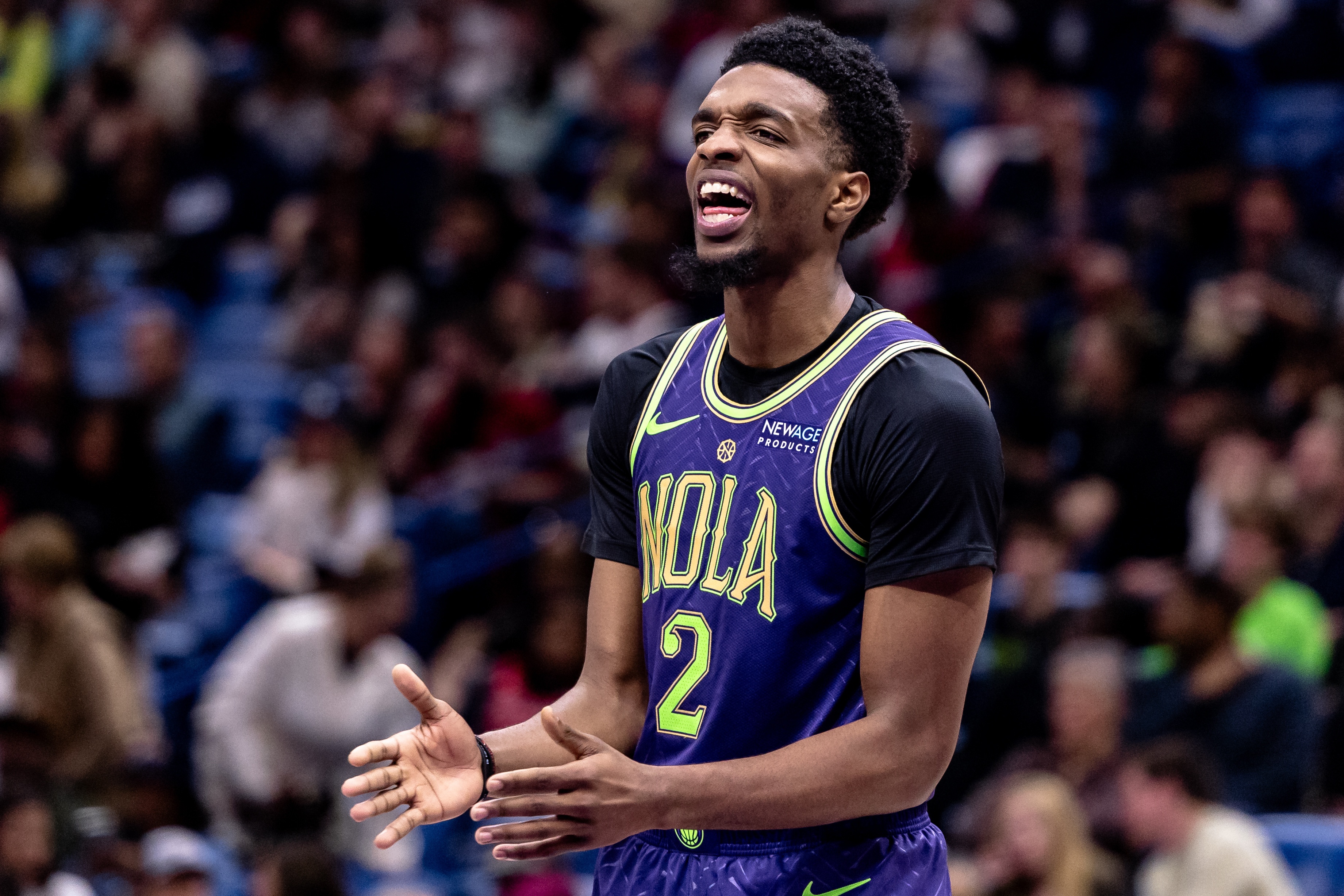 开云下载-场均9.5分3.7板！鹈鹕客战灰熊 赫伯特·琼斯连续缺席8场后复出